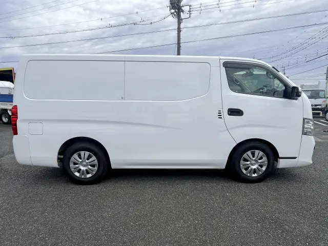 日産 キャラバン CBF-VR2E26(2WD)の写真3