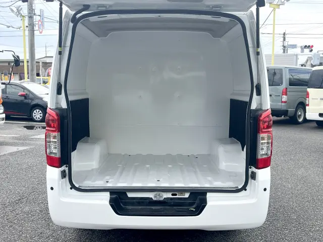 日産 キャラバン CBF-VR2E26(2WD)の写真8