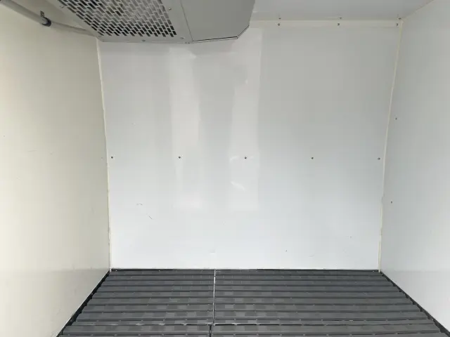 日産 キャラバン CBF-VR2E26(2WD)の写真15