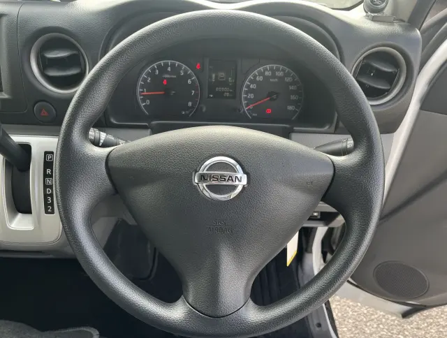 日産 キャラバン CBF-VR2E26(2WD)の写真24