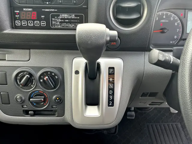 日産 キャラバン CBF-VR2E26(2WD)の写真25