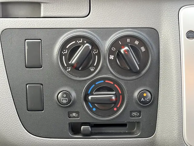 日産 キャラバン CBF-VR2E26(2WD)の写真27