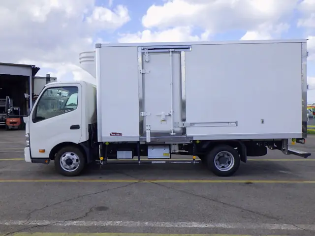 トヨタ ダイナ TPG-XZU712(2WD)の写真4