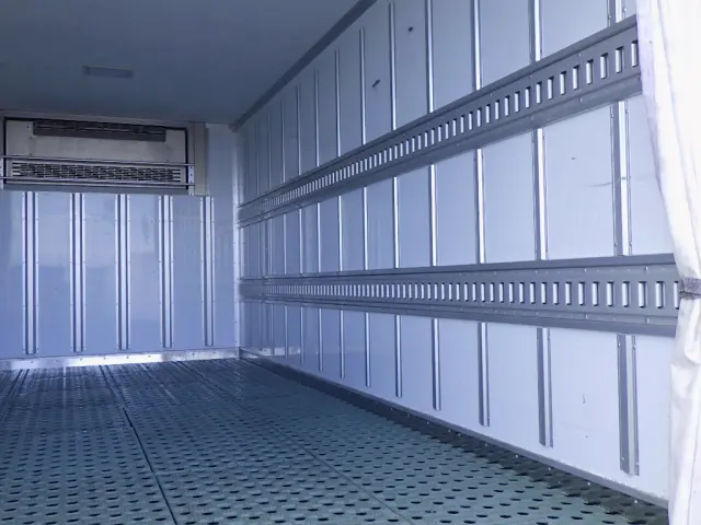 トヨタ ダイナ TPG-XZU712(2WD)の写真9