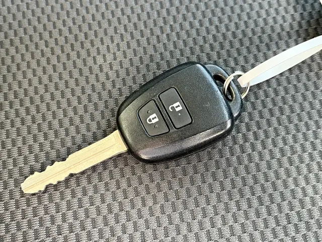 トヨタ ハイエースバン QDF-GDH201V(2WD)の写真31