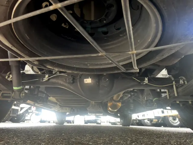トヨタ ハイエースバン QDF-GDH201V(2WD)の写真37