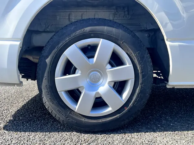 トヨタ ハイエースバン QDF-GDH201V(2WD)の写真41