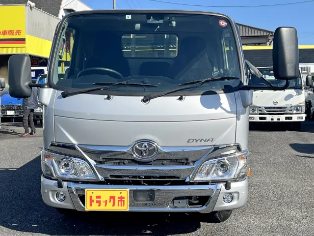 トヨタ ダイナ 2DG-GDY281(4WD)の写真2