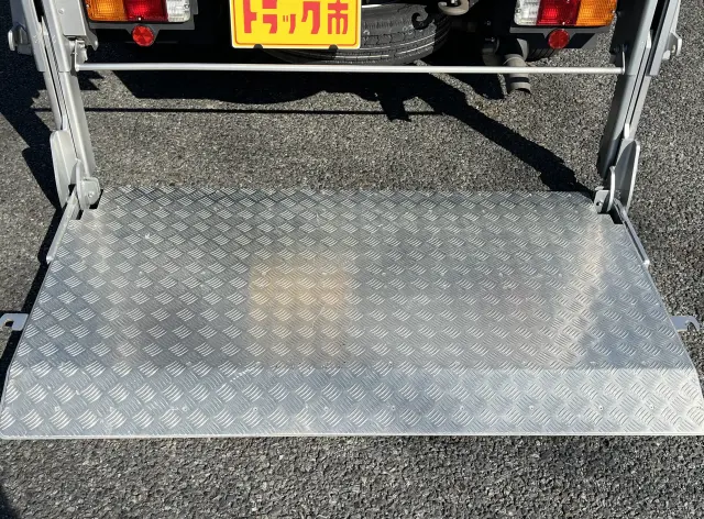 トヨタ ダイナ 2DG-GDY281(4WD)の写真12