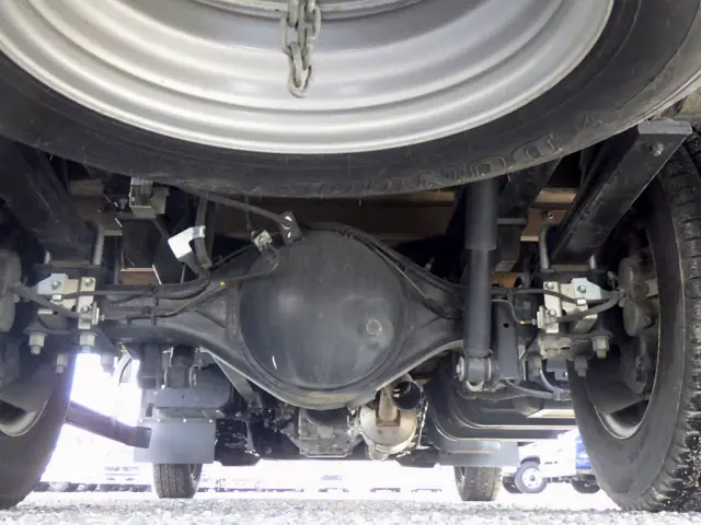 いすゞ エルフ 2RG-NNR88AR(2WD)の写真23