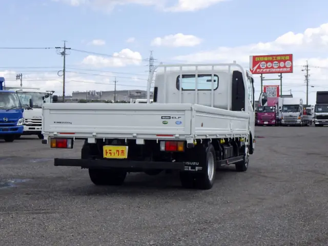 いすゞ エルフ 2RG-NNR88AR(2WD)の写真28