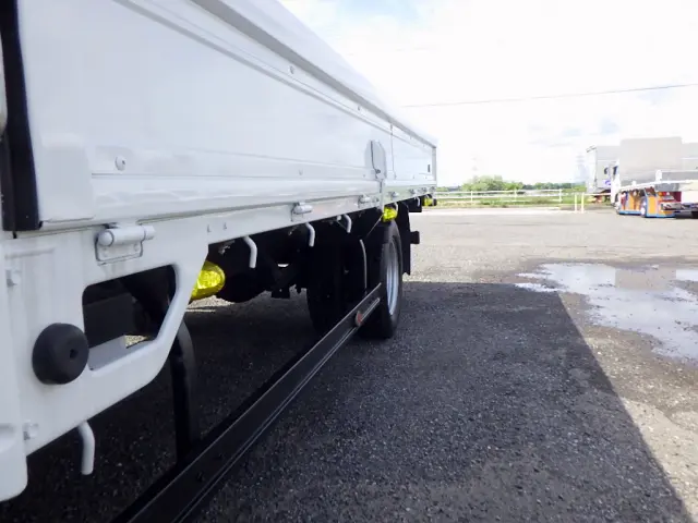 いすゞ エルフ 2RG-NNR88AR(2WD)の写真29