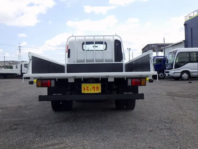 いすゞ エルフ 2RG-NNR88AR(2WD)の写真33