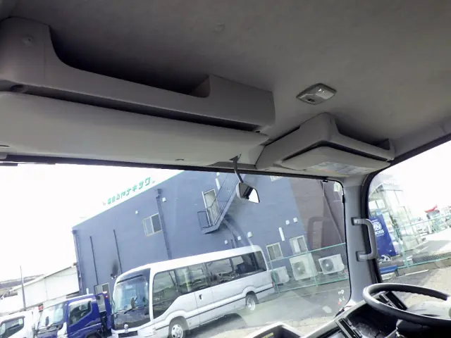 いすゞ エルフ 2RG-NNR88AR(2WD)の写真50