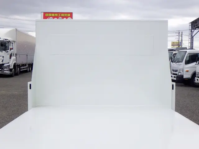 いすゞ エルフ 2RG-NPR88YN(2WD)の写真10