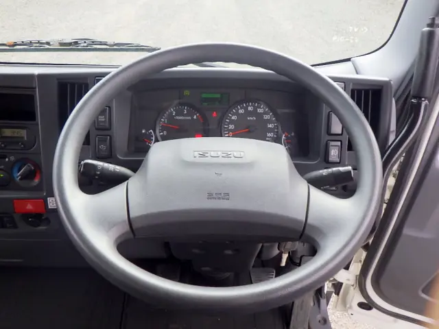 いすゞ エルフ 2RG-NPR88YN(2WD)の写真16