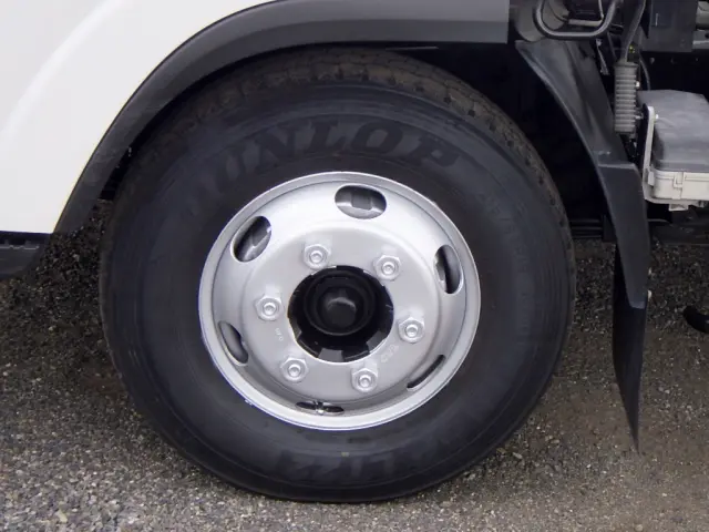 いすゞ エルフ 2RG-NPR88YN(2WD)の写真23