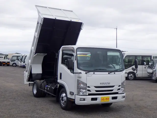 いすゞ エルフ 2RG-NPR88YN(2WD)の写真30