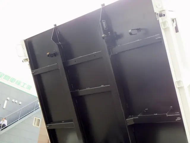いすゞ エルフ 2RG-NPR88YN(2WD)の写真36