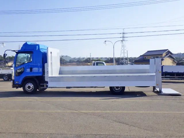 いすゞ フォワード 2RG-FRR90S2(2WD)の写真8