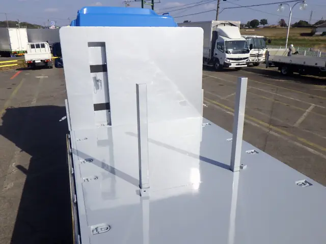 いすゞ フォワード 2RG-FRR90S2(2WD)の写真11