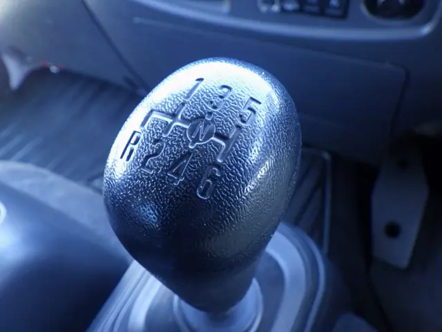 いすゞ フォワード 2RG-FRR90S2(2WD)の写真14