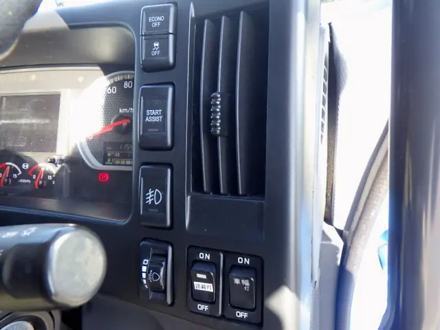 いすゞ フォワード 2RG-FRR90S2(2WD)の写真18