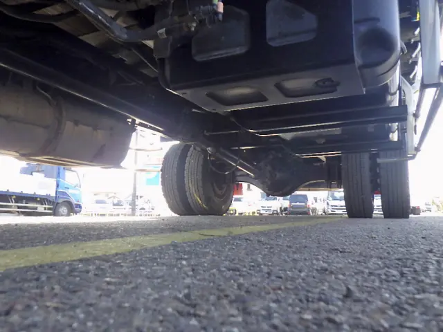 いすゞ フォワード 2RG-FRR90S2(2WD)の写真22