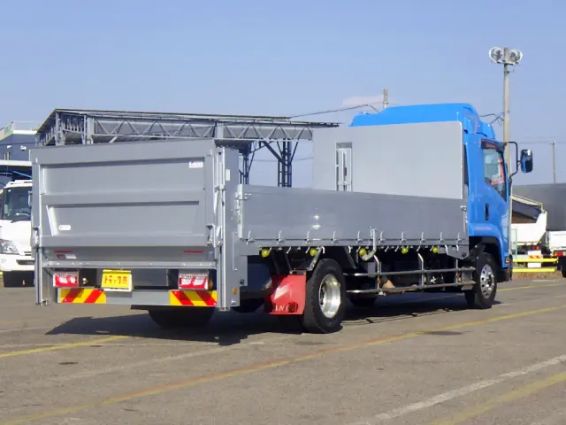 いすゞ フォワード 2RG-FRR90S2(2WD)の写真29