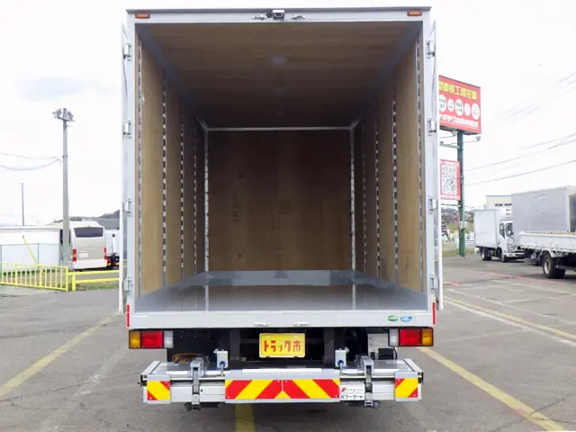 いすゞ エルフ 2RG-NPR88AN(2WD)の写真7