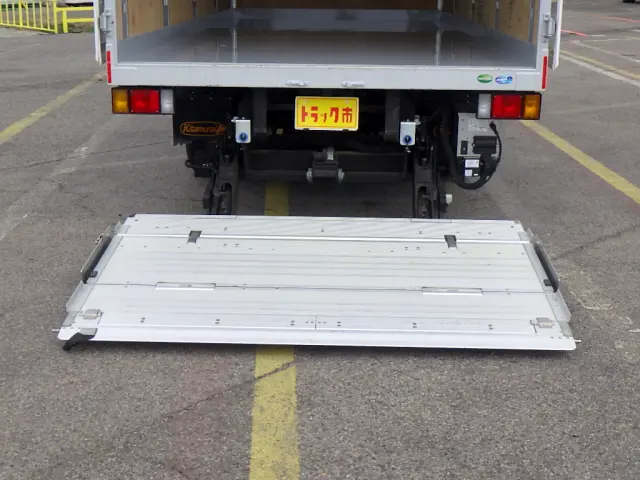 いすゞ エルフ 2RG-NPR88AN(2WD)の写真8