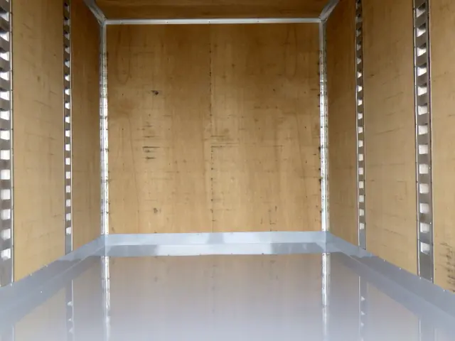 いすゞ エルフ 2RG-NPR88AN(2WD)の写真11