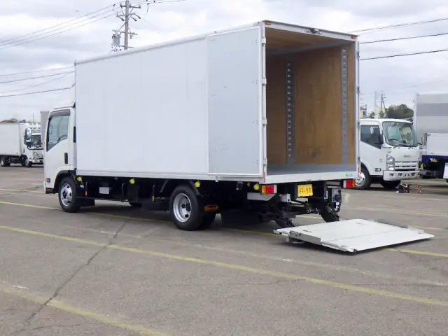 いすゞ エルフ 2RG-NPR88AN(2WD)の写真28