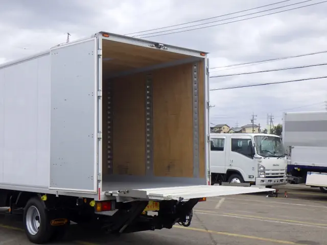 いすゞ エルフ 2RG-NPR88AN(2WD)の写真29