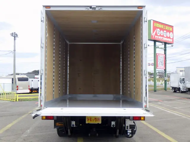 いすゞ エルフ 2RG-NPR88AN(2WD)の写真32