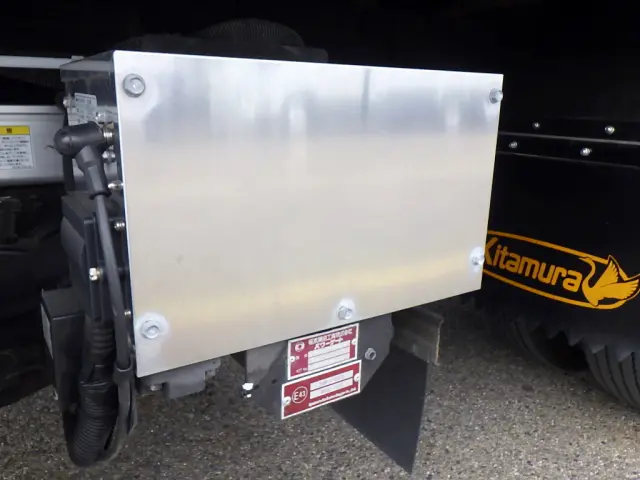 いすゞ エルフ 2RG-NPR88AN(2WD)の写真36