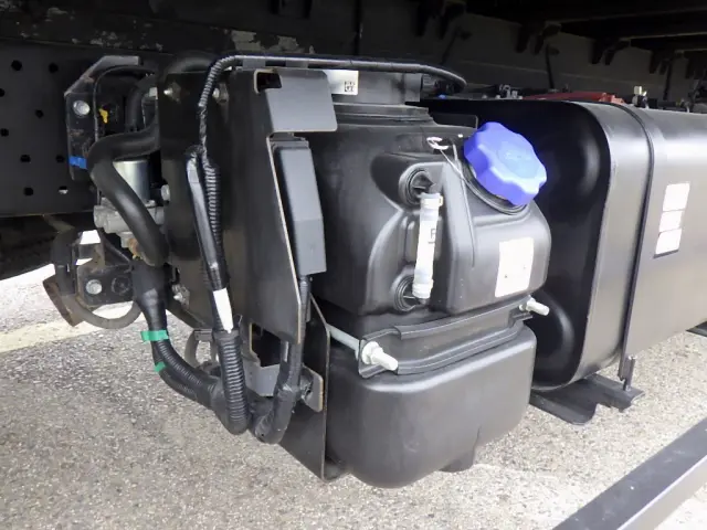 いすゞ エルフ 2RG-NPR88AN(2WD)の写真38