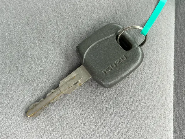 いすゞ エルフ TRG-NJR85A(2WD)の写真27