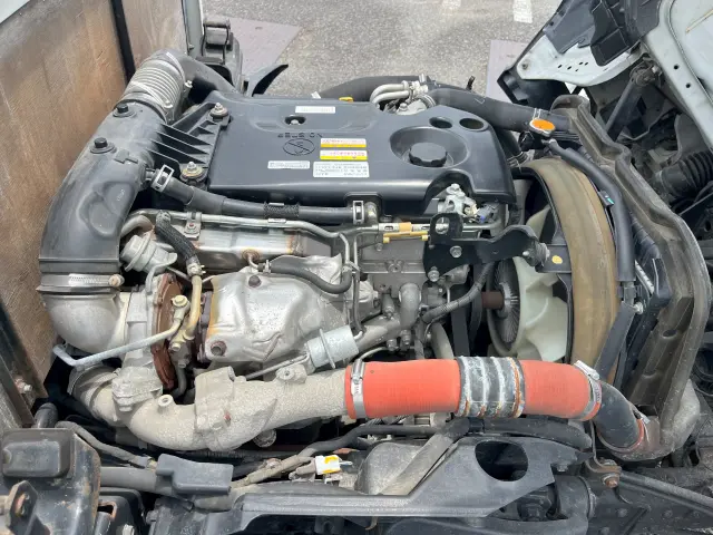 いすゞ エルフ TRG-NJR85A(2WD)の写真30