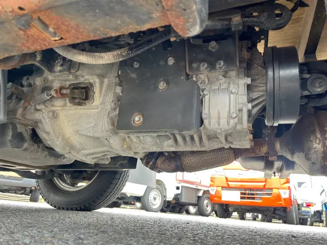 いすゞ エルフ TRG-NJR85A(2WD)の写真35
