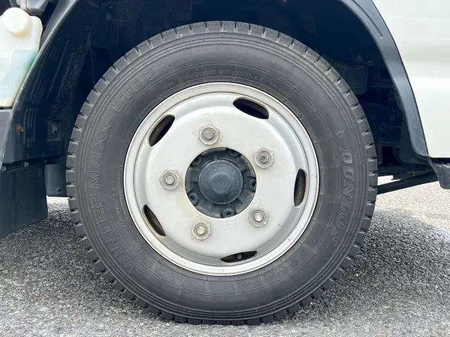 いすゞ エルフ TRG-NJR85A(2WD)の写真39
