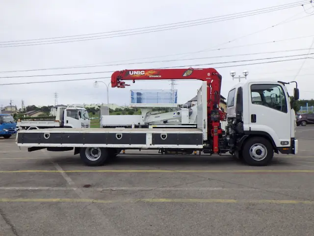 いすゞ フォワード 2PG-FRR90S1(2WD)の写真8