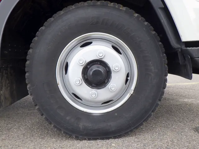 いすゞ フォワード 2PG-FRR90S1(2WD)の写真27