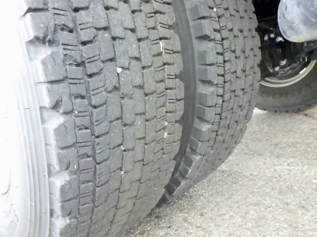 いすゞ フォワード 2PG-FRR90S1(2WD)の写真29