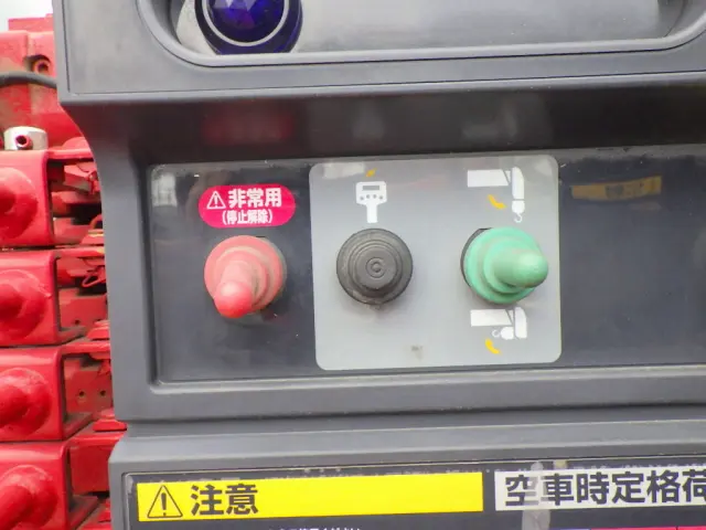 いすゞ フォワード 2PG-FRR90S1(2WD)の写真40