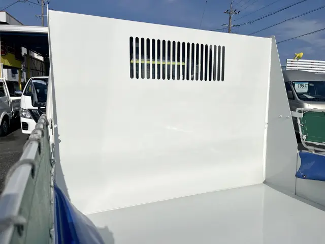 いすゞ エルフ 2RG-NJR88AN(2WD)の写真9