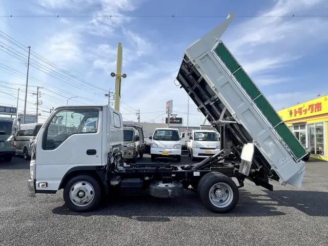 いすゞ エルフ 2RG-NJR88AN(2WD)の写真12