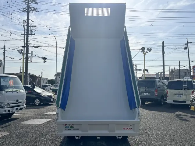 いすゞ エルフ 2RG-NJR88AN(2WD)の写真13