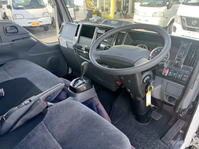 いすゞ エルフ 2RG-NJR88AN(2WD)の写真18