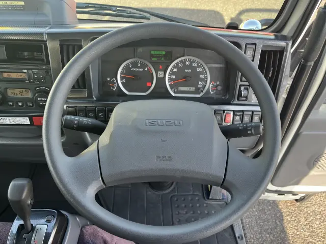 いすゞ エルフ 2RG-NJR88AN(2WD)の写真21